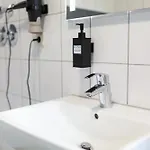 Apartman Little - Ruhig & Im Zentrum Gelegen- Perfekt Fuer Solo Reisende, Paare Oder Businessgaeste *