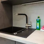 Little - Ruhig & Im Zentrum Gelegen- Perfekt Fuer Solo Reisende, Paare Oder Businessgaeste Apartman *