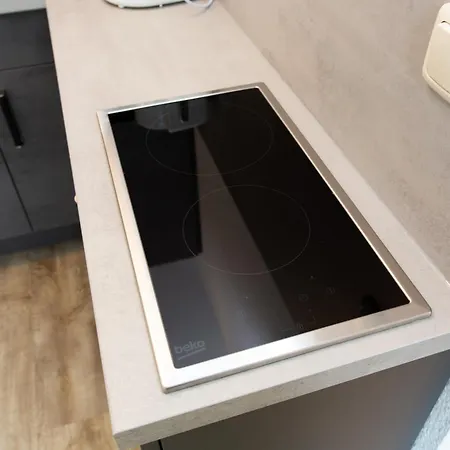 Apartamento Little - Ruhig & Im Zentrum Gelegen- Perfekt Fuer Solo Reisende, Paare Oder Businessgaeste *