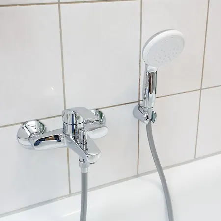아파트 Little - Ruhig & Im Zentrum Gelegen- Perfekt Fuer Solo Reisende, Paare Oder Businessgaeste