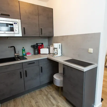 Little - Ruhig & Im Zentrum Gelegen- Perfekt Fuer Solo Reisende, Paare Oder Businessgaeste Appartamento *